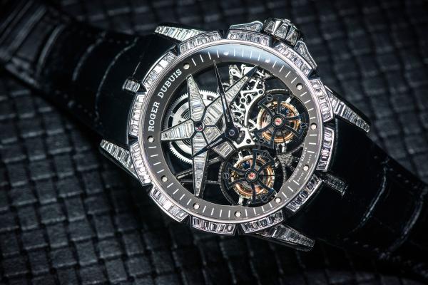 Roger-Dubuis-Excalibur-Star-Of-Infinity-At-Watches-Wonders-2015